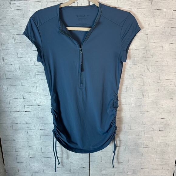 Carve Designs Tops - Carve Designs women's athletic top 3/4 zip drawstring side roosted nautical